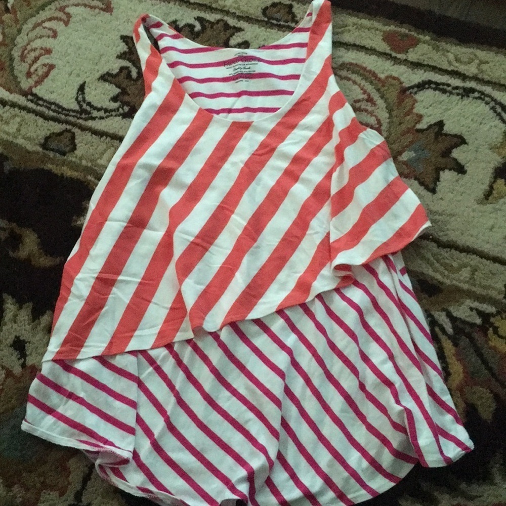 Faded glory ruffle tank top size large!